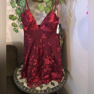 NWT pretty burgundy color satiny dress w/flare by Trixxi, Jrs size 15
